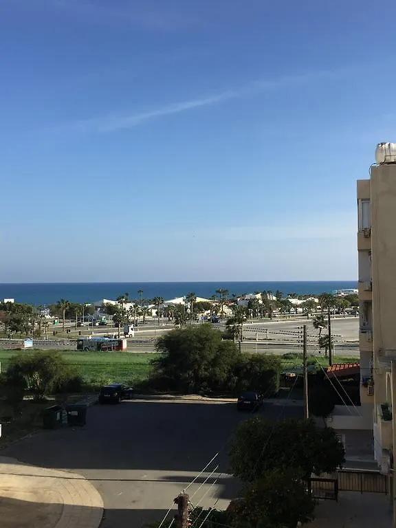 Pasithea Holiday Apartments 拉纳卡
